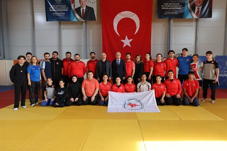 Kuraş Milli Takım Hazırlık Kampı Düzce’de Devam Ediyor