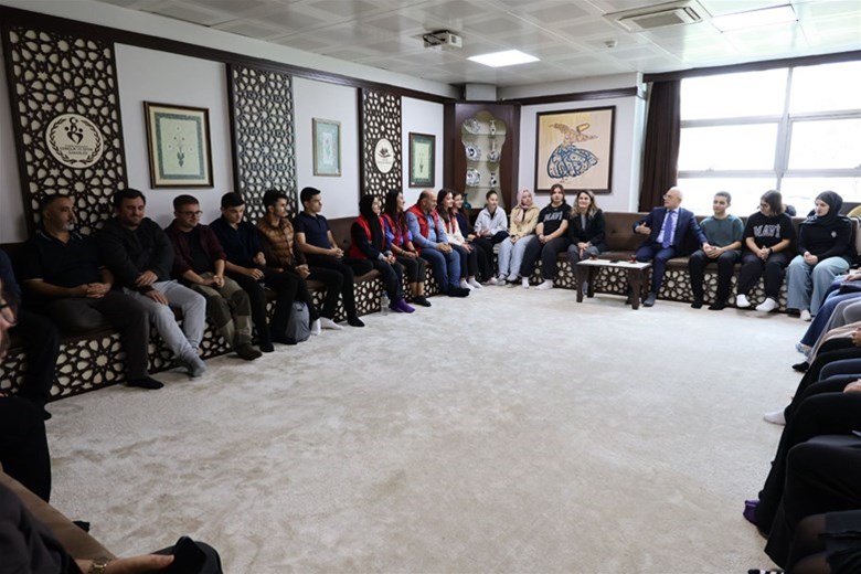 İl Müdürümüz Arslantürk, Lise Okul Temsilcisi Gençlerle Bir Araya Geldi