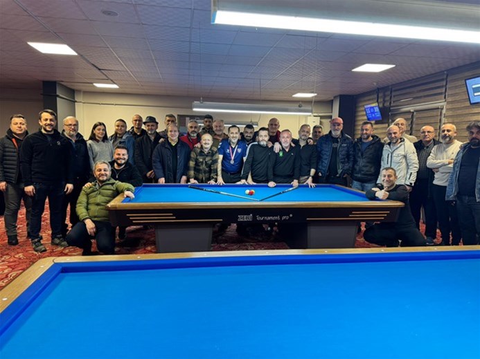 Bilardoda Şampiyon Muzaffer Kahraman 