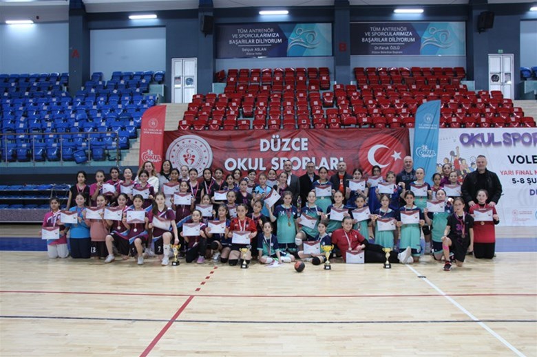 Hentbol İl Birinciliği Müsabakaları Tamamlandı