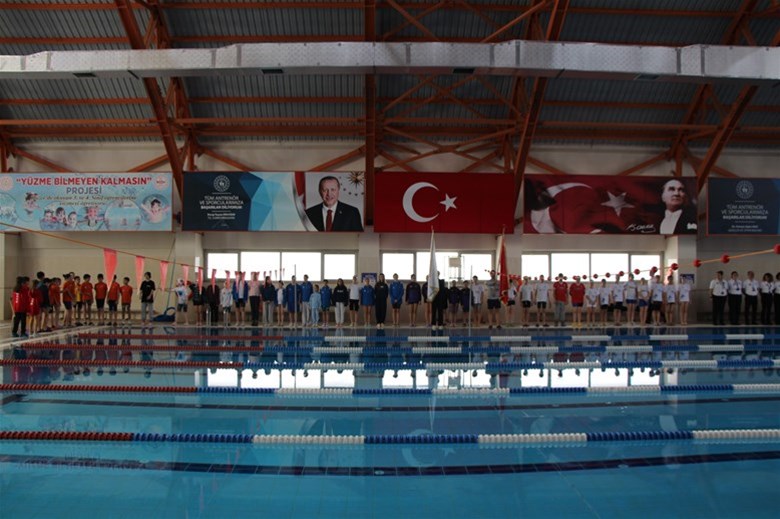 Yüzme Müsabakaları Sona Erdi