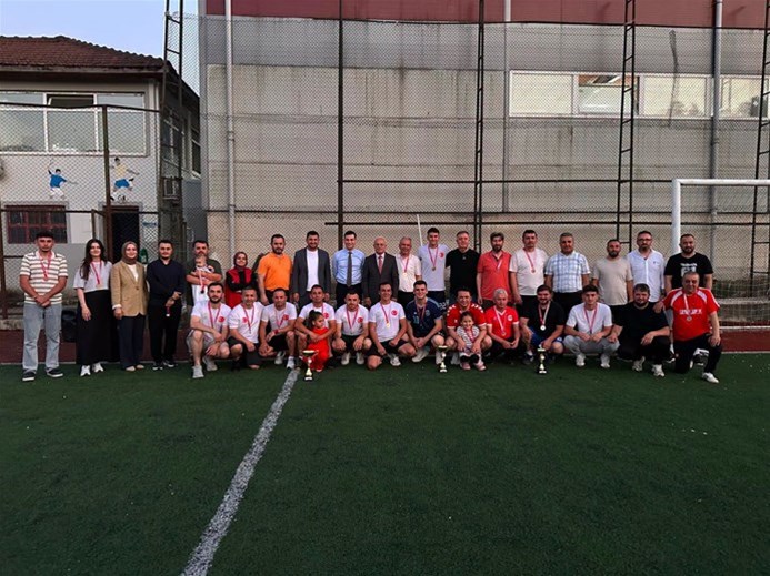 Kurumlar Arası Voleybol Turnuvası Büyük Heyecana Sahne Oldu