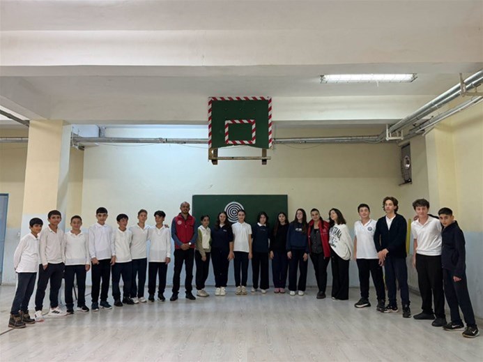 Akçakoca Gençlik Merkezimizi Okullarda Tanıtıyoruz