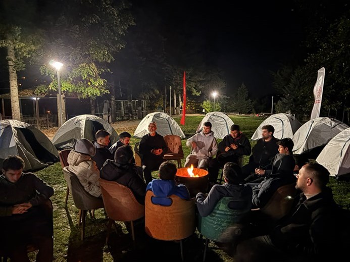  SAMANDERE ŞELALESİ’NDE DOĞAYLA İÇ İÇE, ÖĞRENME VE DAYANIŞMA DOLU BİR KAMP! 
